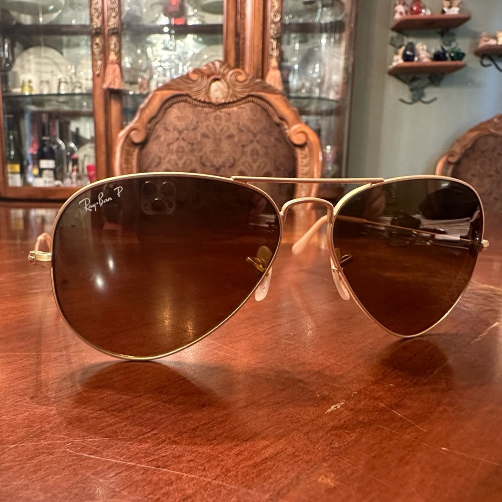 Ray-Ban Rb3025 Classic Polarized Aviator Sunglasses